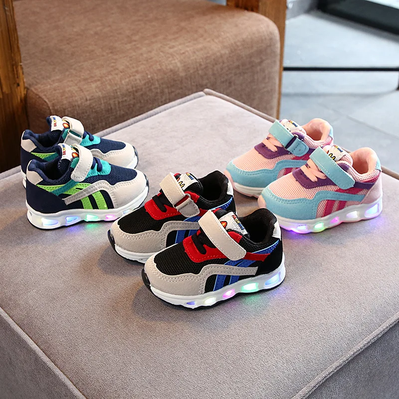 

2021 New Children's Led Shoes Boys Girls Lighted Sneakers Glowing Shoes for Kid Sneakers Boys Baby Sneakers with Luminous Sole