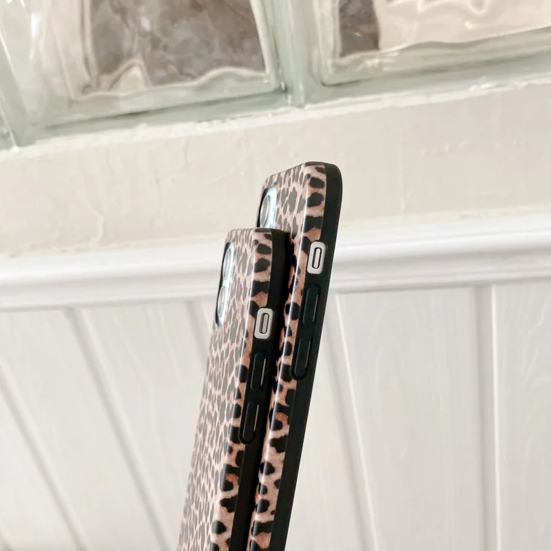 

Leopard Fake Glitter Case for IPhone 11 Pro Max X XR XS 7 8 Plus 6 6S SE2020 12 Mini Slim Rubber Soft Phone Cover Funda Coque
