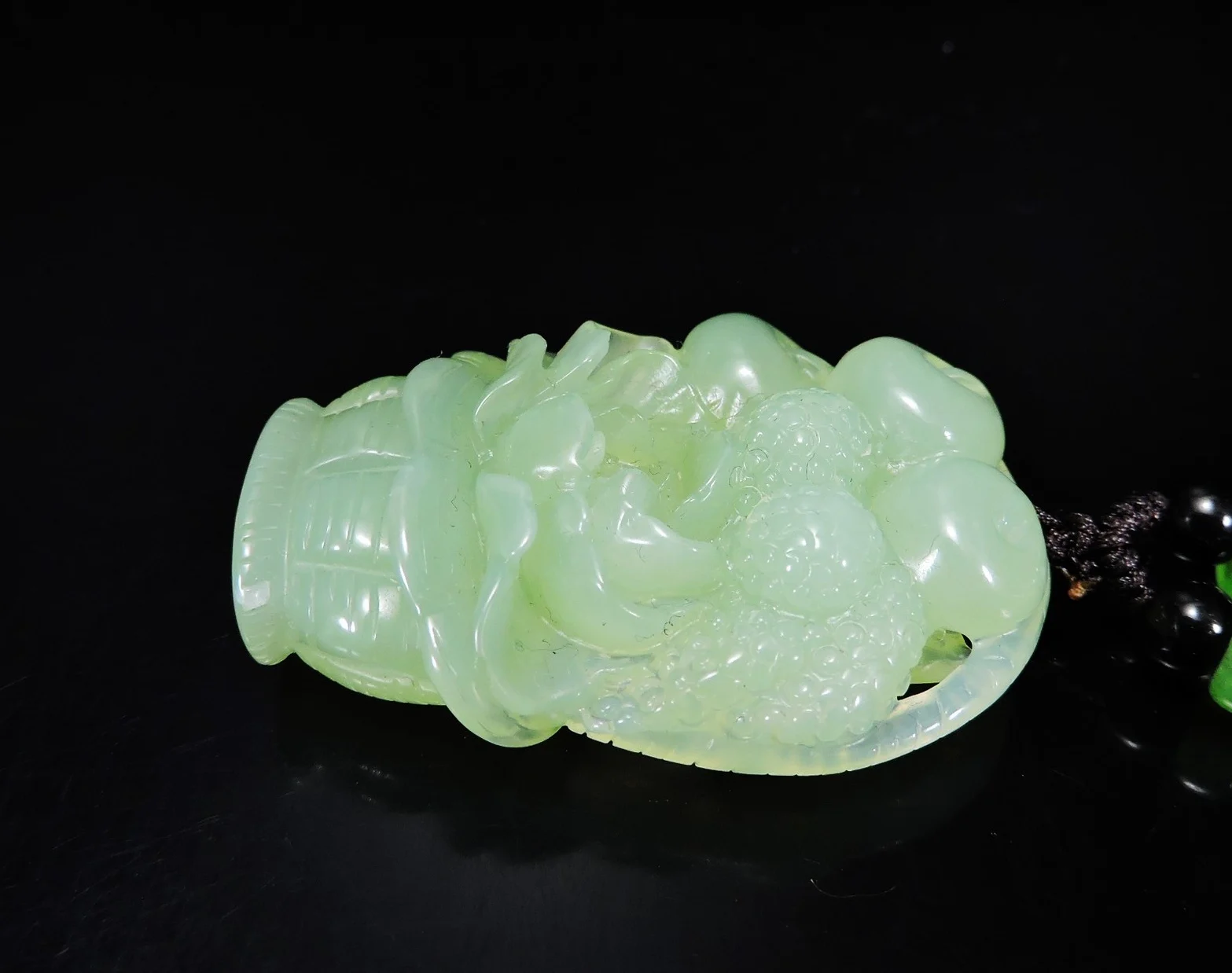 

Jade Jewelry Natural Jade Pendant Necklace Hand-Carved basket&apple&flower Jadeite Necklace Pendant Gift No Treatment 452f