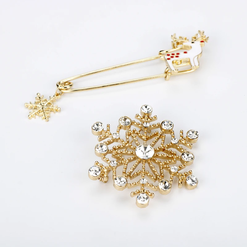 

Christmas Gift Cute Deer Brooches Pin for Women Crystal Pins Brooch Sparkling Crystal Rhinestones Large Snowflake Brooch