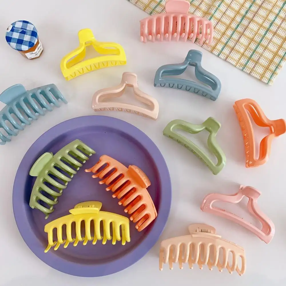 

Girl's Korean Hairpin Women Elegant Hollow Out Barrettes Hair Claw Fashion Hair Accessories Headwear Girls Hair Crab Clamp