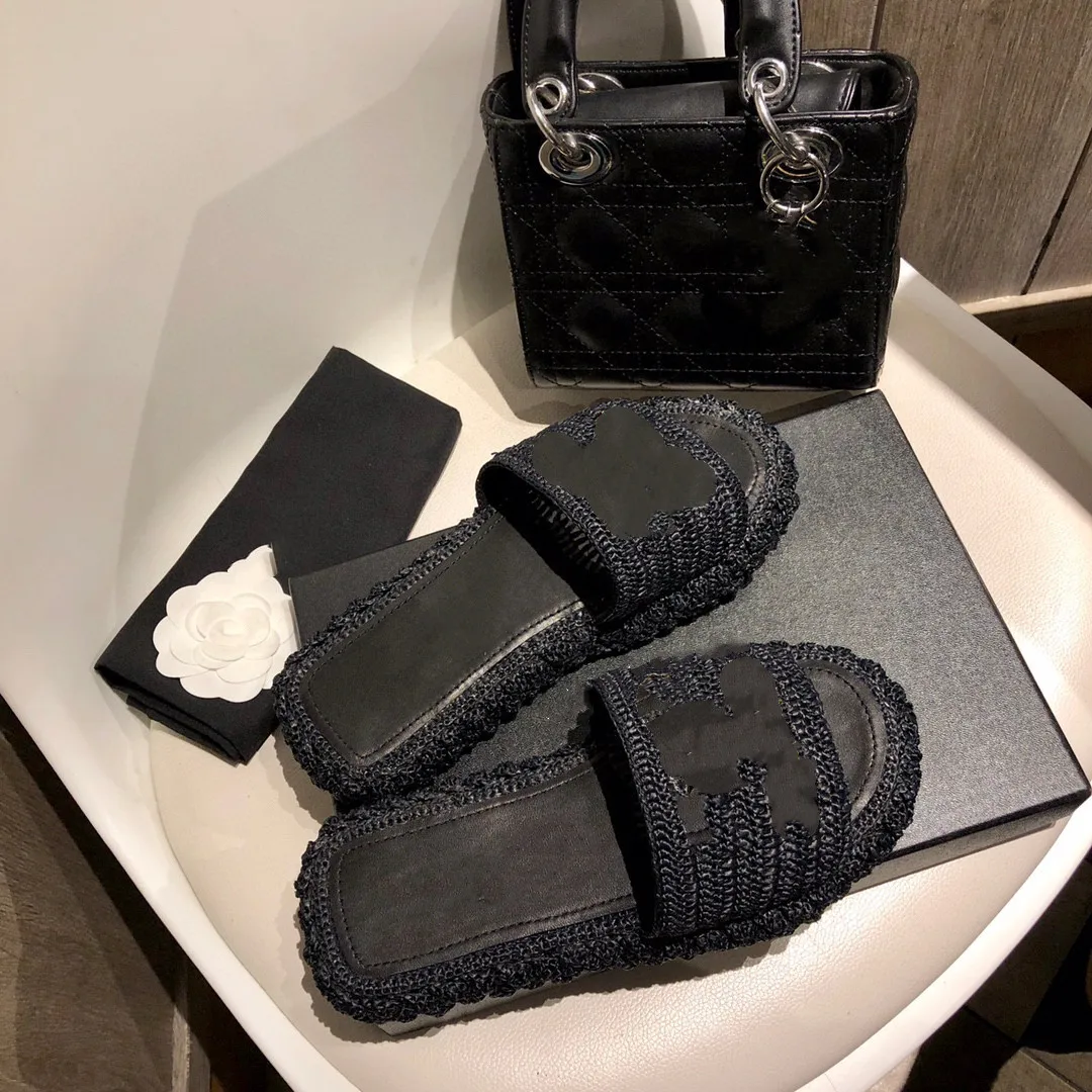 

Ollymurs 2021 summer new women's slippers fashion chunky soles with low heels and flat heels to wear joker knit women's shoes