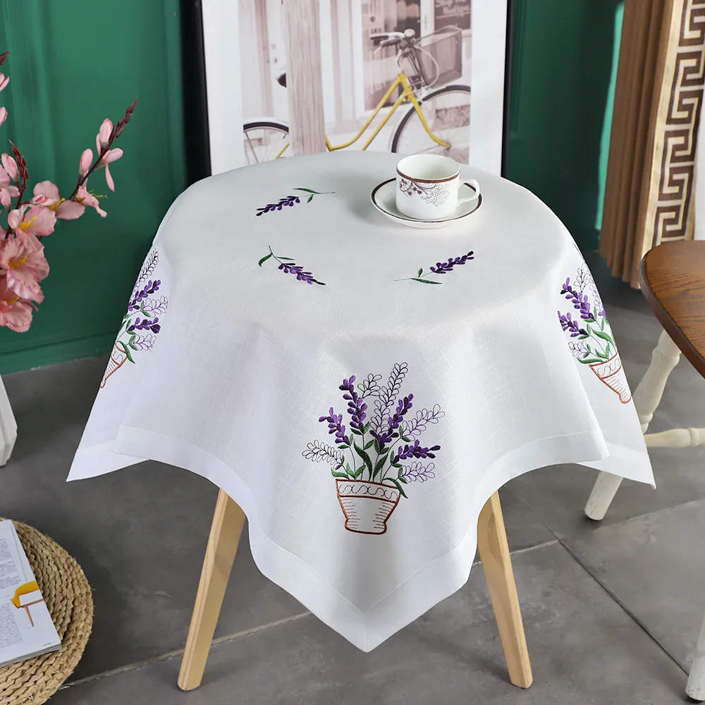 Льняная скатерть с вышивкой в новом дизайне | Дом и сад