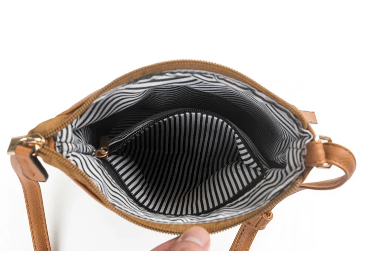 

Lily Queen Casual Women Bag Multi-pocket Messenger Bag Designer Small Crossbody Bags Ladies Purse and Handbag