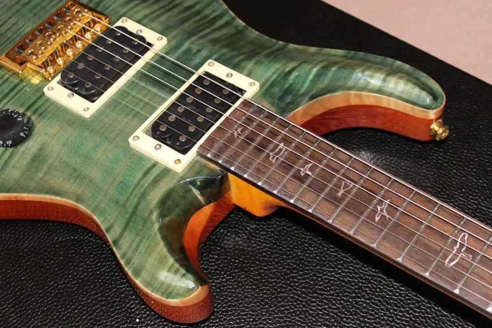 Электрическая гитара с футляром. Зеленый Цвет Тигр Пламя Топ гитары. Ручной