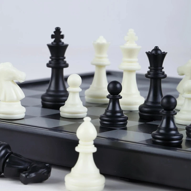NewHigh Quality Chess Game Medieval Set With Chessboard 32 Pieces Gold Silver Magnetic WPC | Спорт и развлечения
