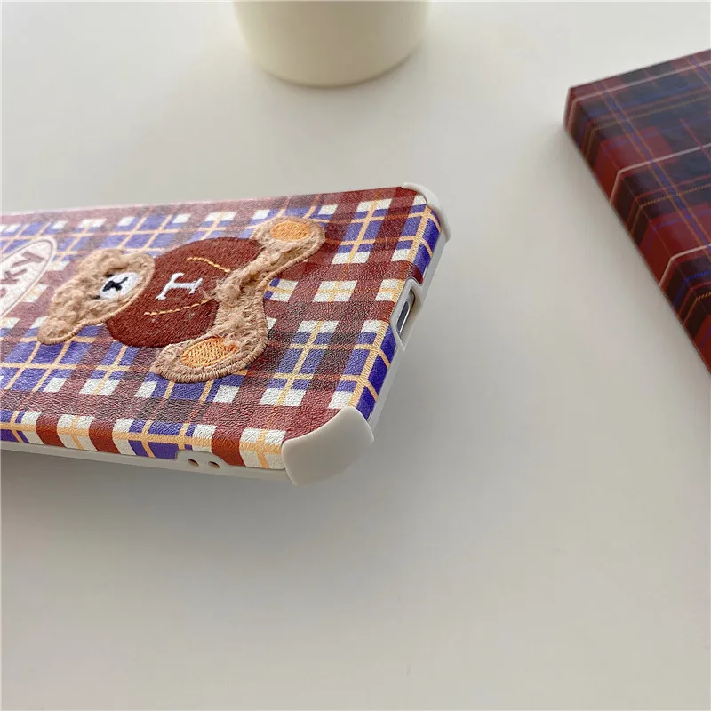 

Lucky Lattice embroidery bear soft phone case for iphone 11 12 mini pro MAX XS XR X Cute cover protection for iphone 12pro max