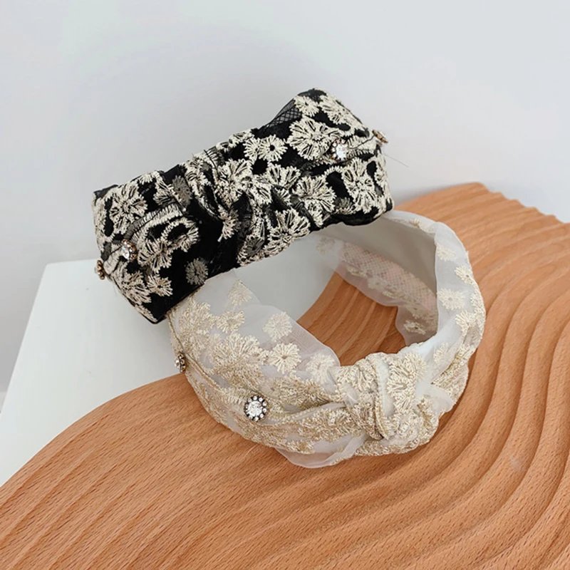 

New Fashion Women Headband Wide Side Lace Pearls Hairband Fresh Turban Middle Knot Casual Headwear Head Hoop Hair Accessories