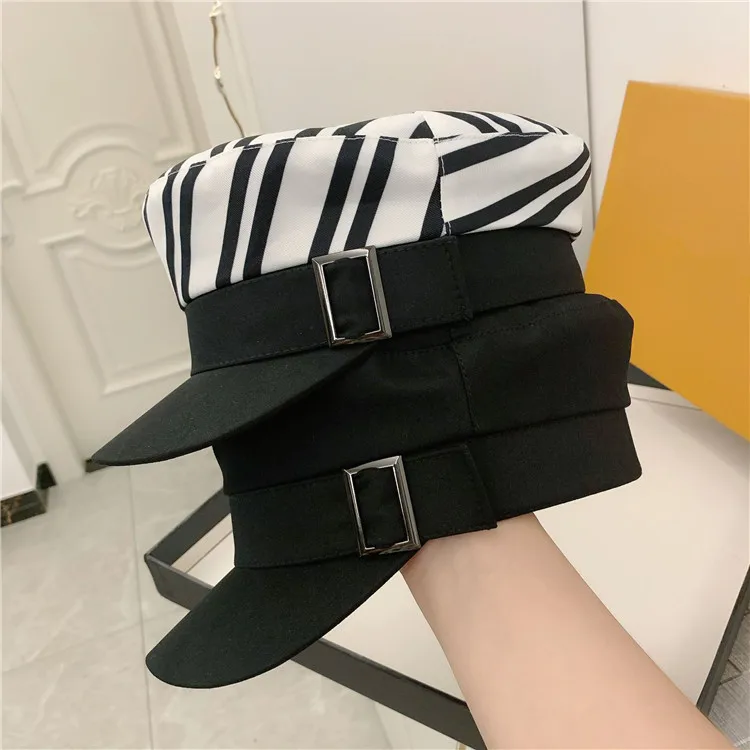 

Шляпа с квадратной декоративной пряжкой, в морском стиле