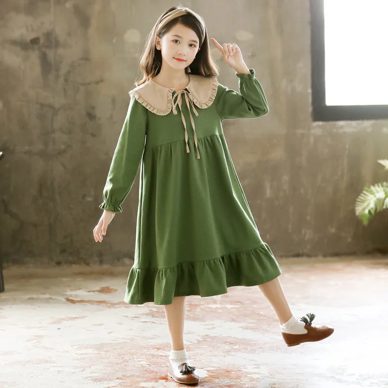 Повседневное хлопковое платье с длинными рукавами и отложным воротником для