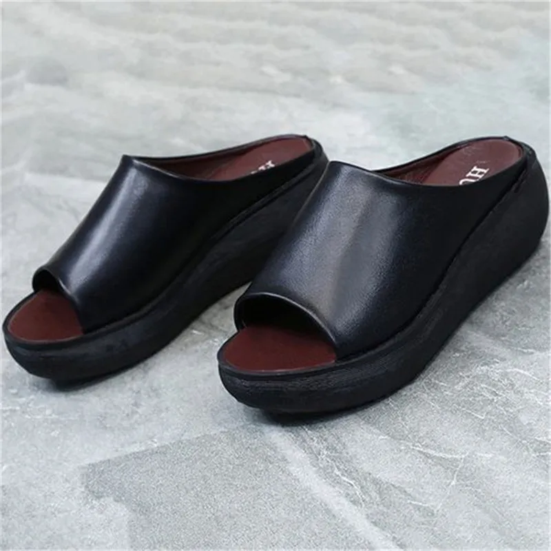 

2020 New Women's Summer Flat Slippers Round Toe Sandals High Heel Open Toe Platform Sandals Woman Beach Slippers Black brown