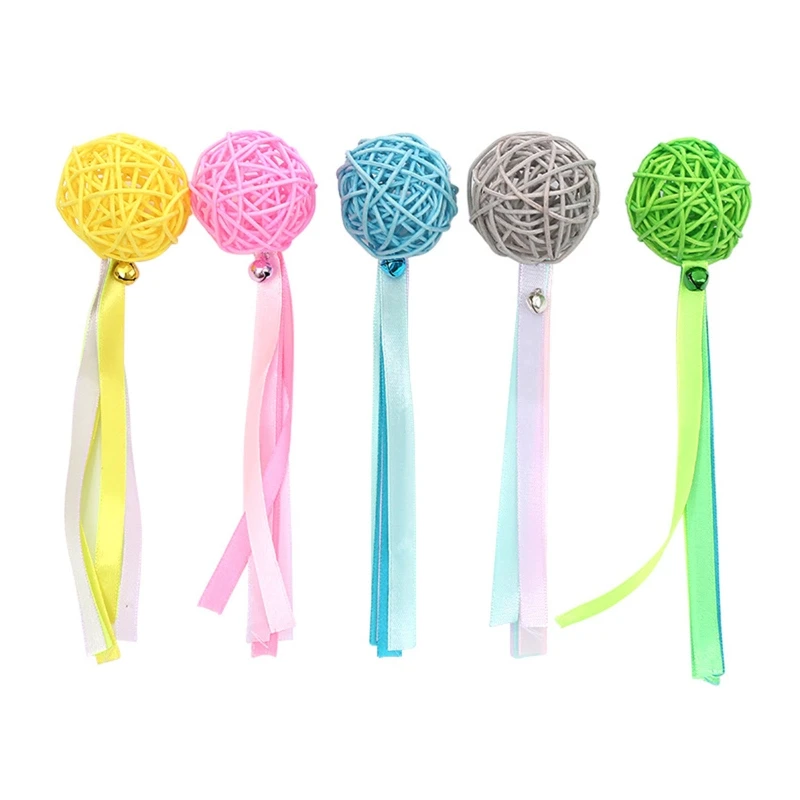 

Интерактивные игрушки для кошек, шарики из ротанга с лентой и колокольчиком, игрушка для котят в жевании, яркие цвета, товары для домашних жи...