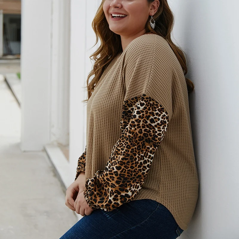 

Autumn and winter women's sweater large size fashion leopard stitching long sleeve round neck sweater autumn 2020 sweater