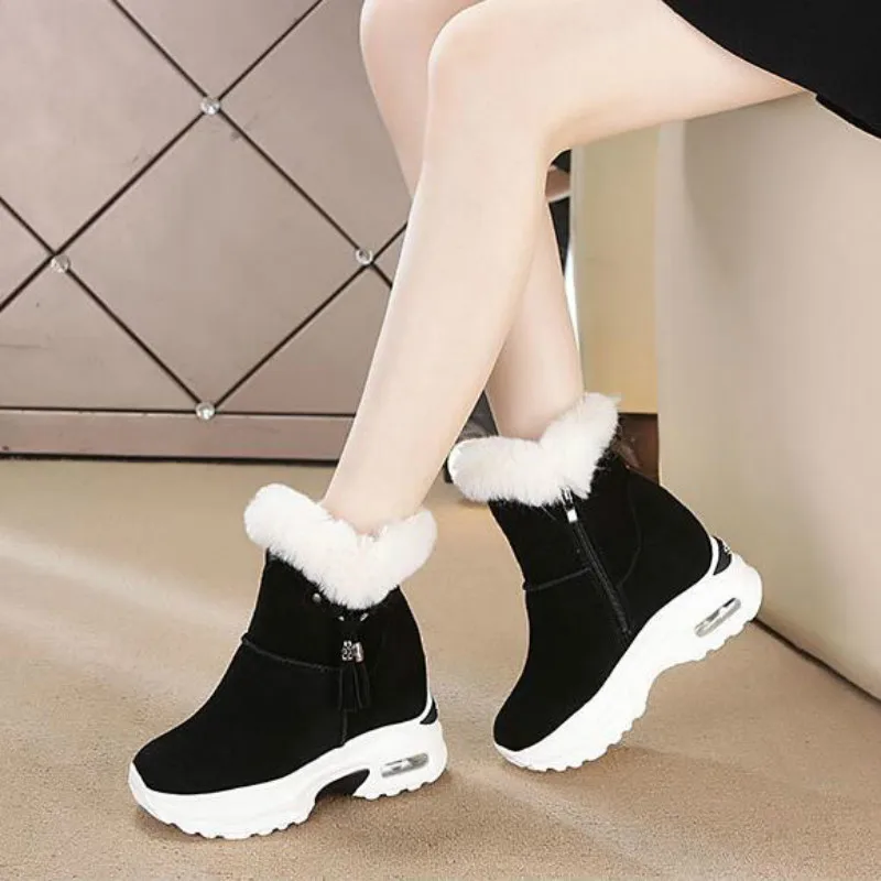 Женские бархатные кроссовки из натуральной кожи с кисточками и кроличьим мехом