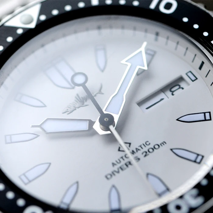 

Men's watch Stainless Steel Sapphire 200M Waterproof Automatic Calendar Mechanical Automatic Diving Watch Sharky Skx007