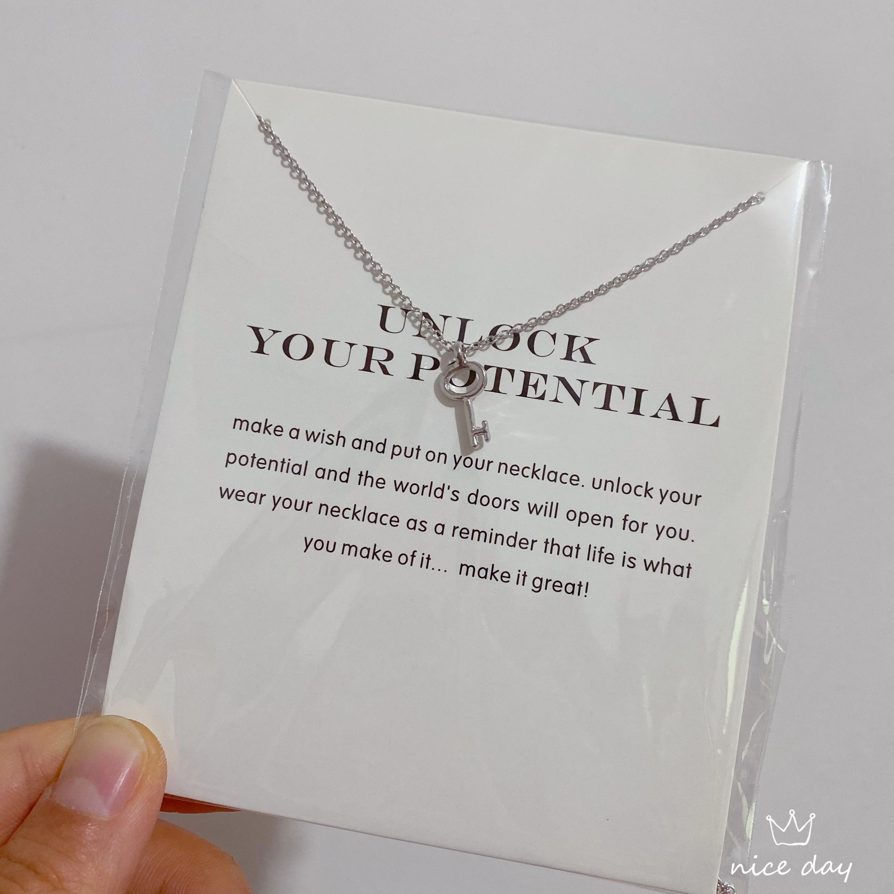 

Sparkling Unlock Your Potential Key Necklace Silver Pendant Necklace Clavicle Chain Statement Necklace Women Jewelry T0298