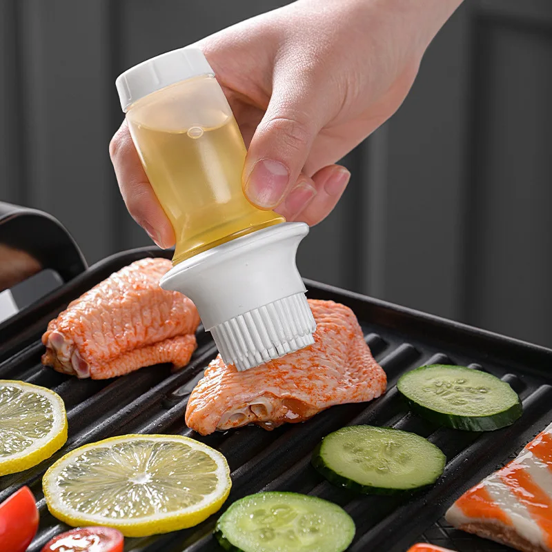 Portable Silicone Oil Bottle with Brush Grill Brushes Liquid Pastry Kitchen Baking BBQ Tool Temperature Resistant | Дом и сад