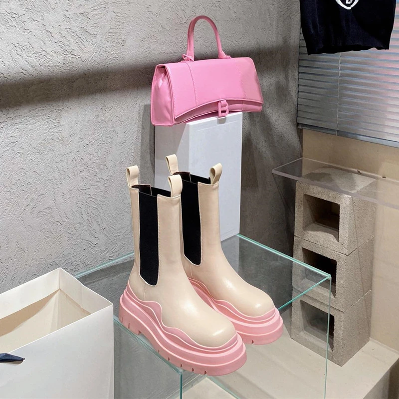 Женские сапоги до середины икры модные теплые зимние на платформе и толстой