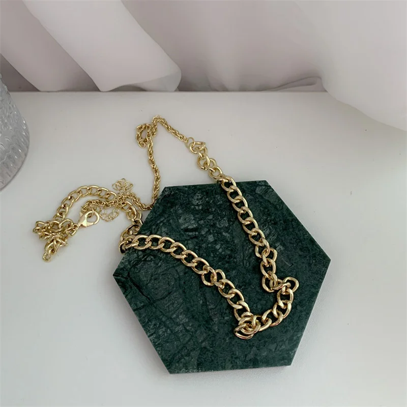 

PUNKI 2021 New 3 Style Fashion Gold Color Chain Necklace Metal Letter B Chloker for Women Party Jewelry
