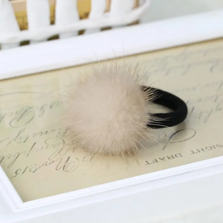 Женская резинка для волос из натурального меха норки с шариками Корейская