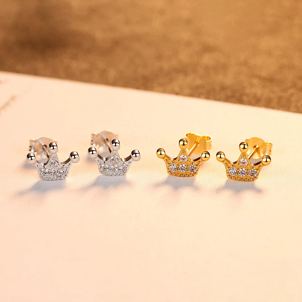 Золотой стильные серьги гвоздики в виде короны 2020 модная новинка ювелирное