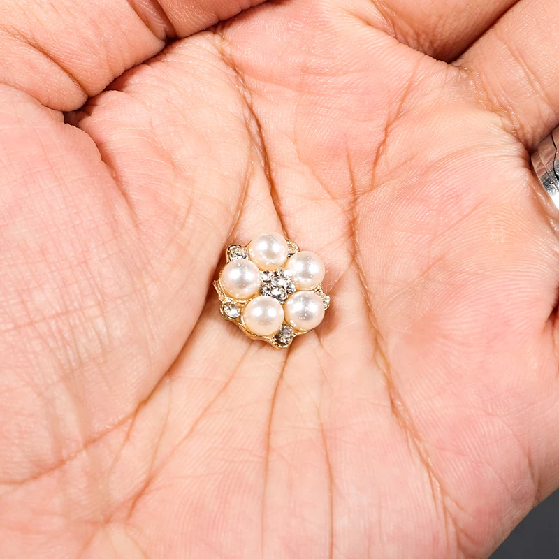 Новинка 2019 10 шт. жемчужные пуговицы с цветами Стразы для свадебного украшения или