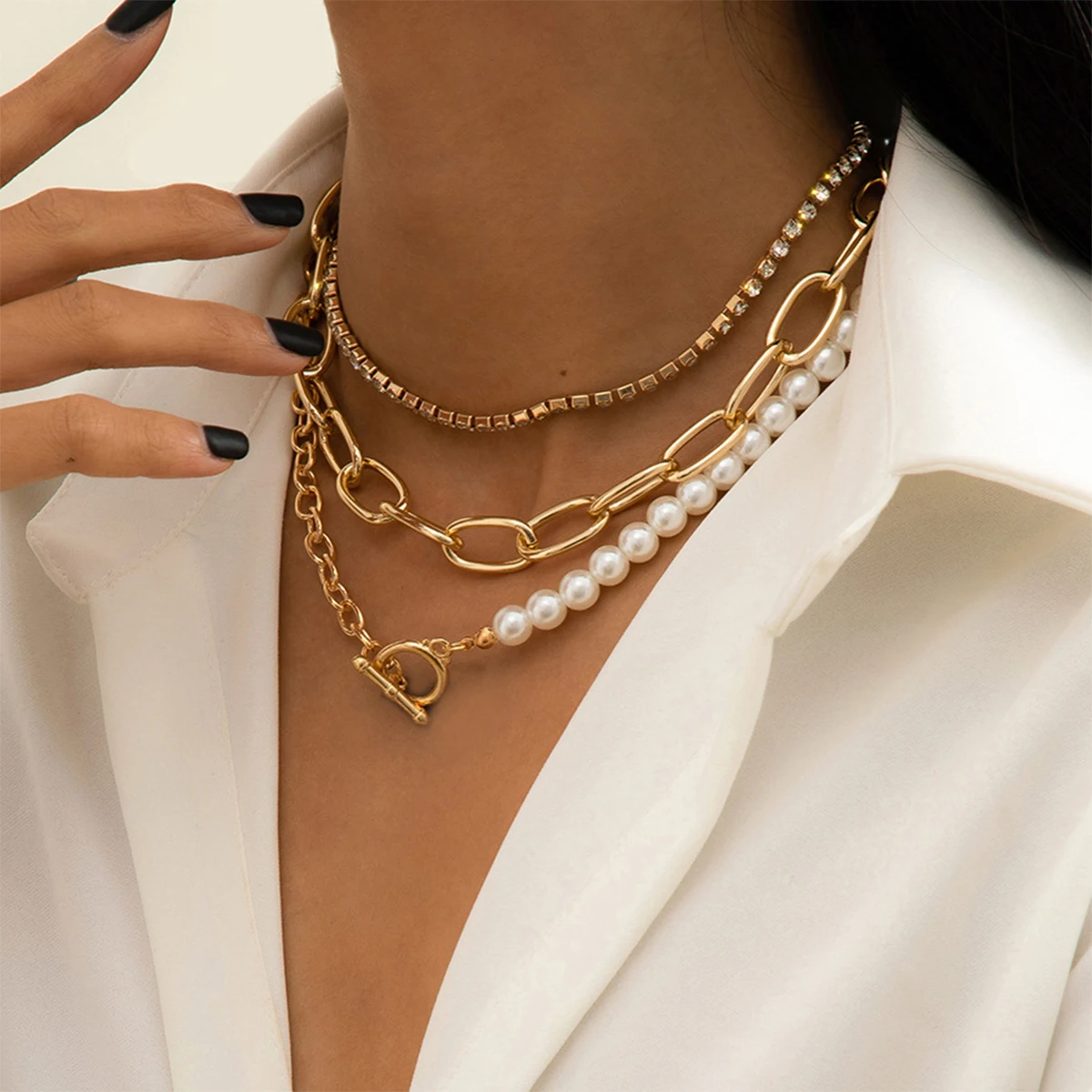 

Vintage Pearl Choker Necklace For Women Fashion Summer White Imitation Pearl Necklaces Multilayer Trend Crystals Wedding Jewelry