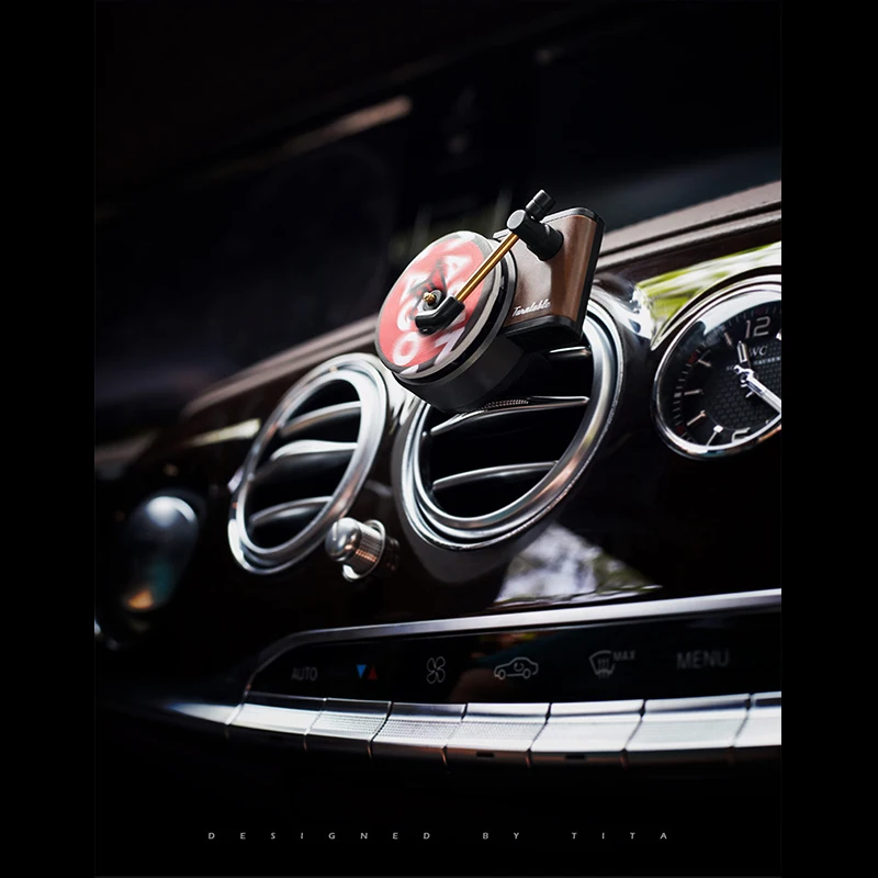 Автомобильный классический проигрыватель с креплением на решетку вентиляции