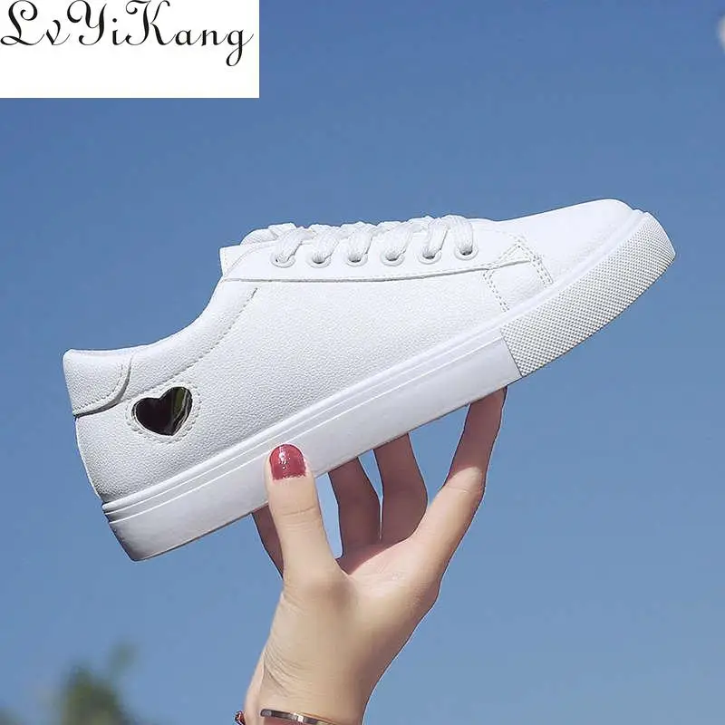 Женские холщовые кроссовки на танкетке повседневные белые платформе для лета