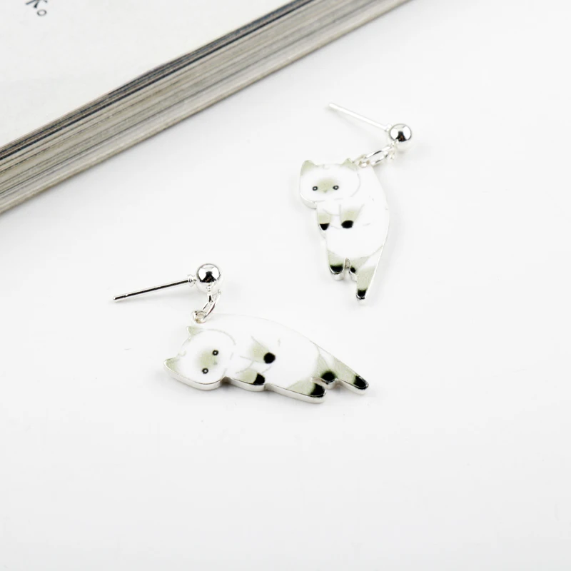 Новые модные милые Мультяшные черные и белые серьги в виде кота женские
