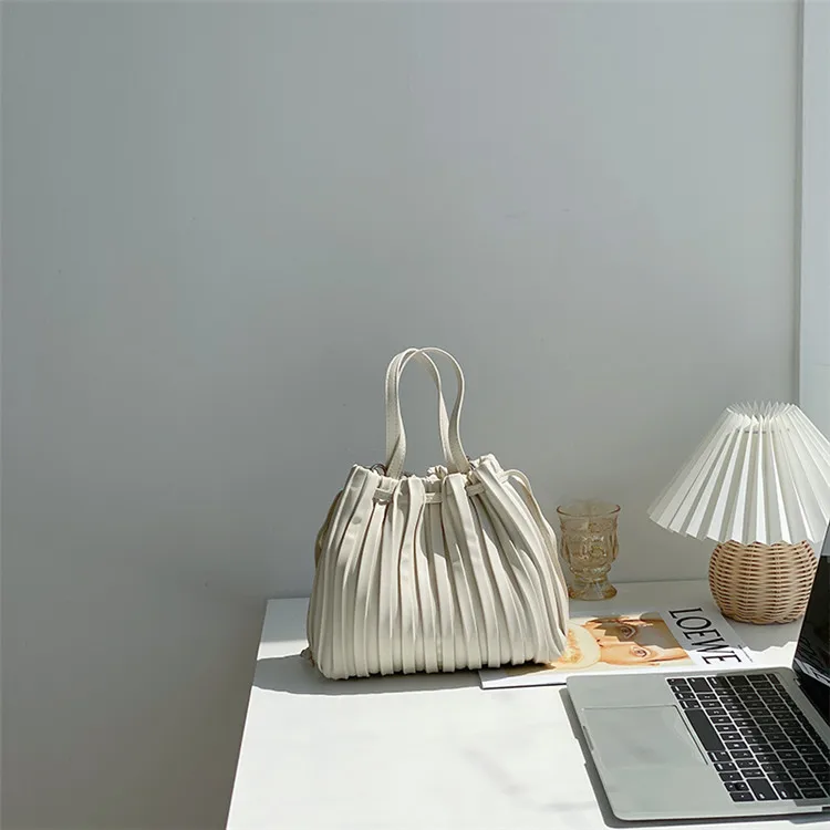 

Woman Tote Bag Lady Shoulder Bag Large Capacity Messenger Bags For Women Pleated Bag Solid Color Crossbody Bag Women's Bags