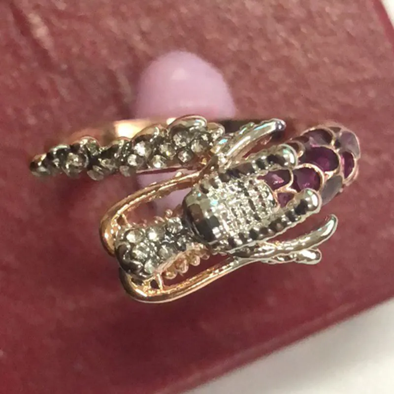 

Wedding Rose Gold Color Dragon Rings for Women Fashion AAA Austrlia Crystal Domineering Chinese Dragon Finger Ring Punk Jewelry