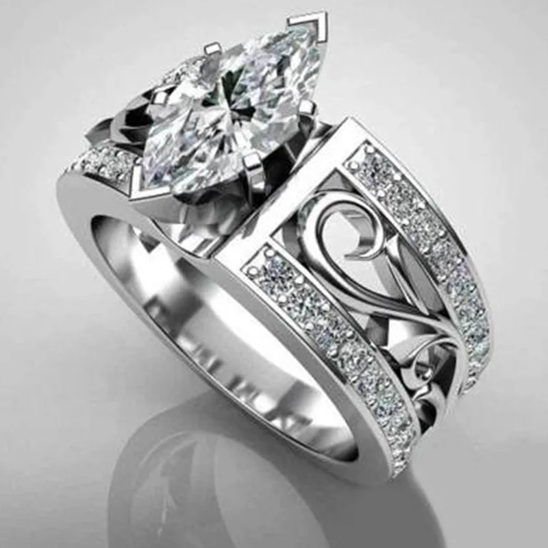 Женское винтажное обручальное кольцо с белым камнем оливкового цвета кристаллом