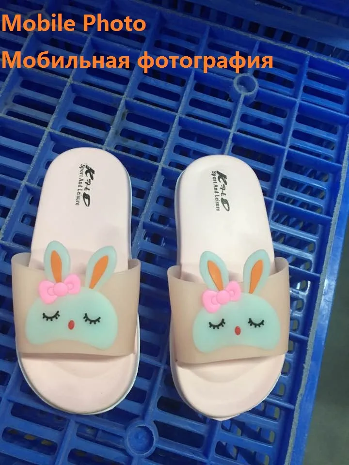 

2020 Baby Girls Summer Slippers Kawaii Rabbit Beach Slippers Cute Beach Slides Mules Children Sandalias chausson Pink Slippers