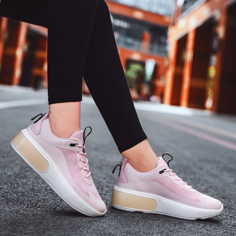 Женские кроссовки для бега на толстой подошве беговые с воздушной подушкой