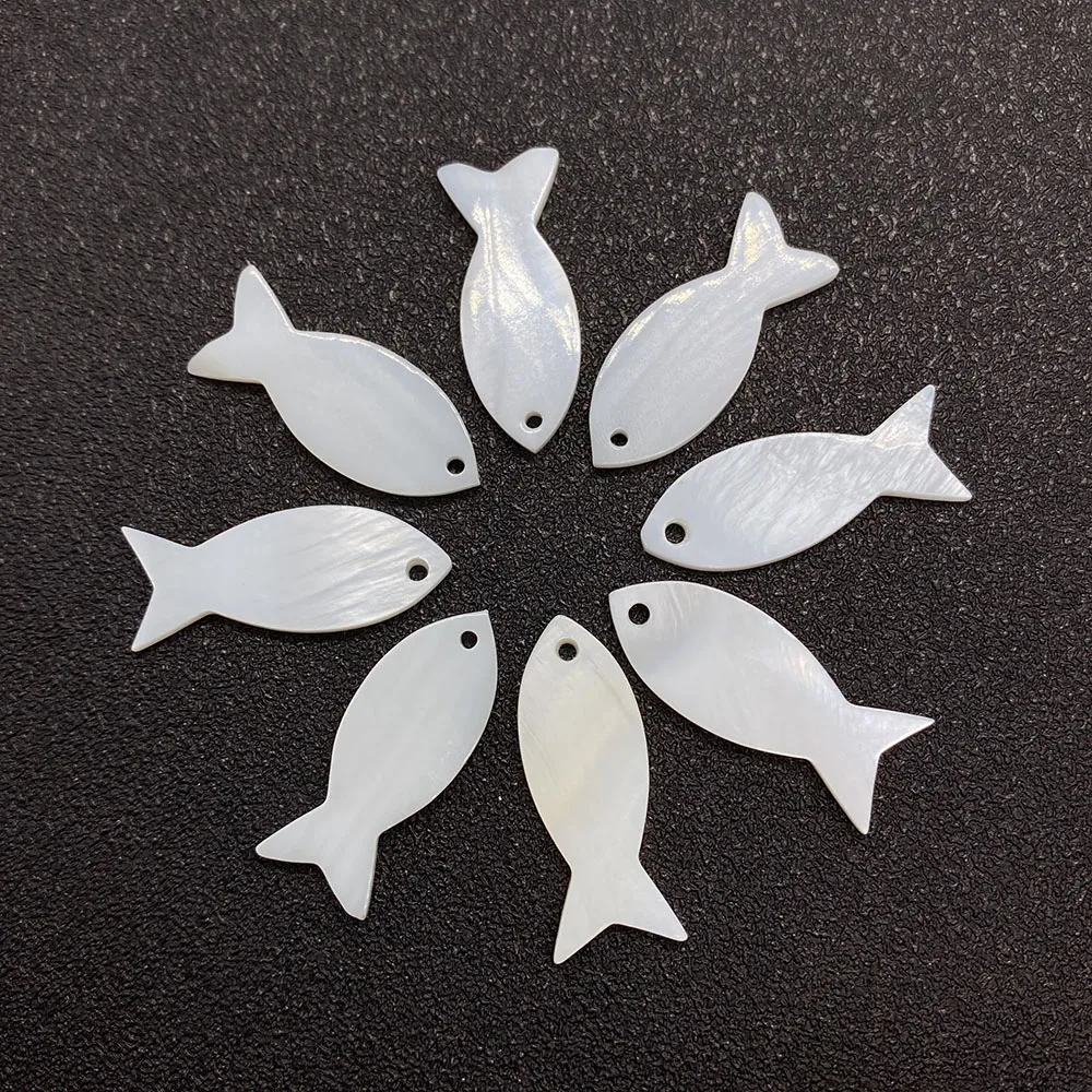 

Natural Shell Mother-of-pearl Carved Pendant Handmade DIY Ladies Boutique Bracelet Necklace Earrings Jewelry Spot Wholesale