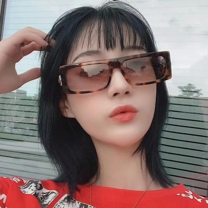 

Fashion Vintage Square Sunglasses Women Men Luxury Brand Designer Small Frame Flat Top Gradient Cool Sun Glasses Uv400 Shades