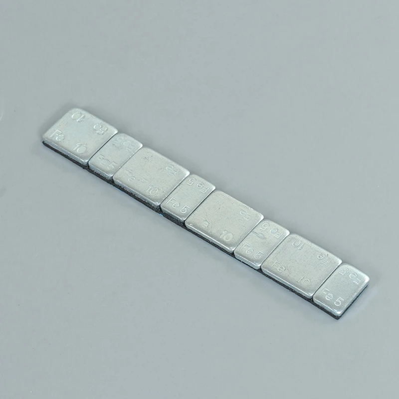 

2 Set RC Car Part: 1 Set Metal Counterweight Balance Block & 1 Set Rubber Tire Tyre