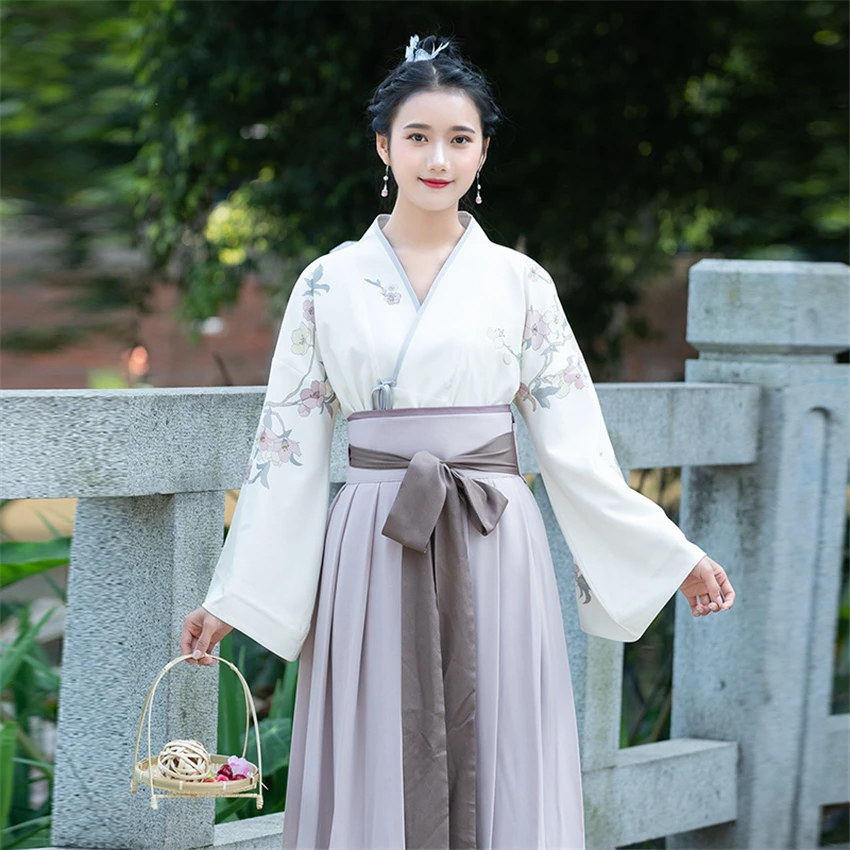 Традиционное японское кимоно для женщин Модный комплект одежды в стиле ретро с