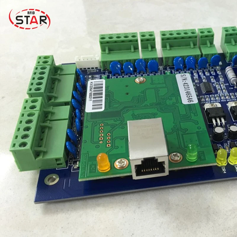 TCP/IP связь 4 входных ворот управления/RFID Четыре двери системы контроля доступа
