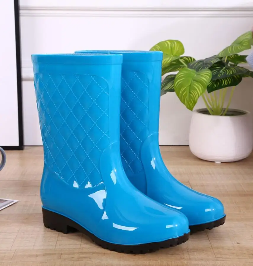 Резиновые сапоги Женская водонепроницаемая обувь женские теплые Нескользящие