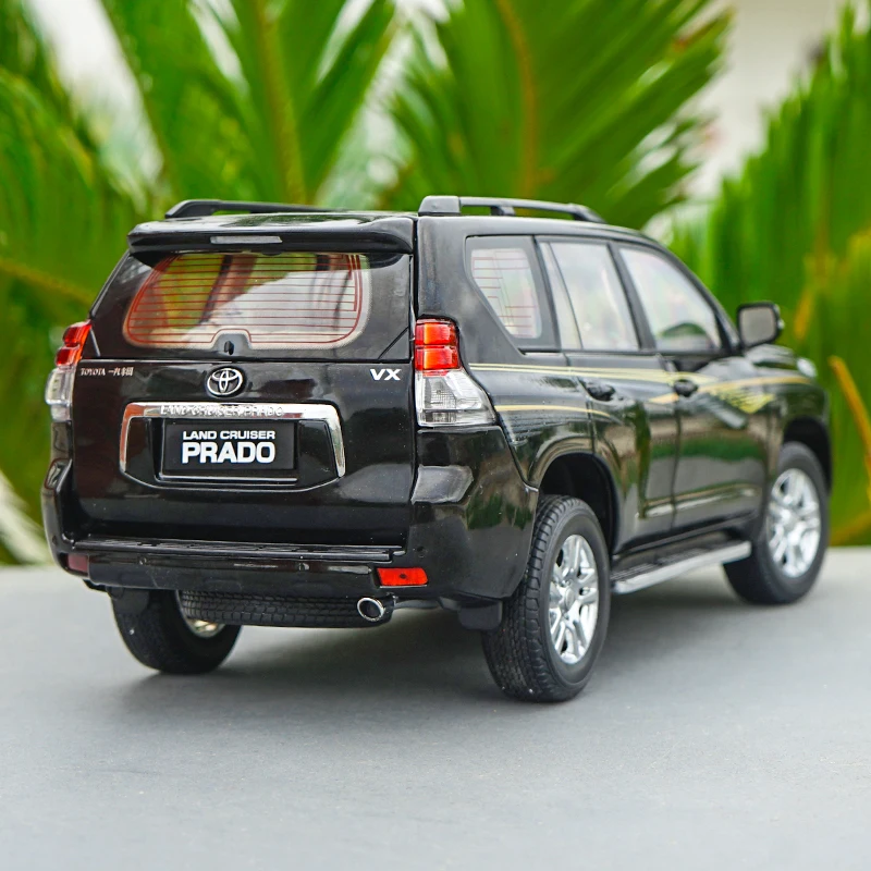 1:18 Модель автомобиля из сплава Toyota PRADO статическая металлическая модель