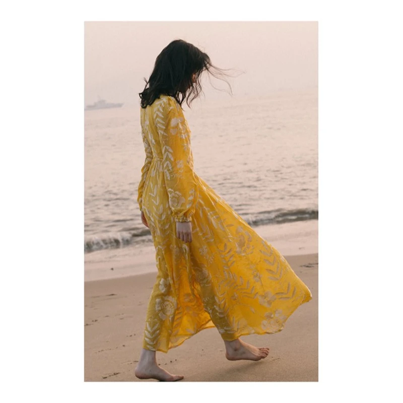 

2021 Summer New Women Dress Vintage Embroidered Puff Sleeve Dress Elegant Slash Neck Dresses Retro Dress Y384