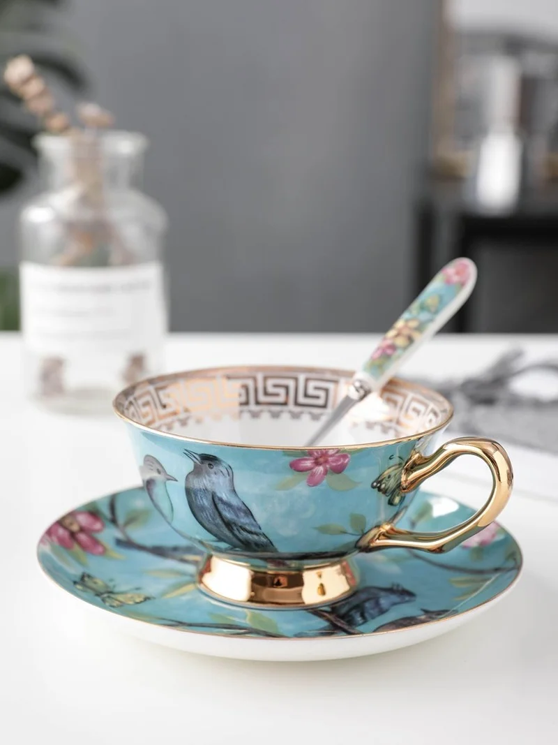 Европейские Роскошные кофейные чашки набор блюдец фарфоровая чайная чашка