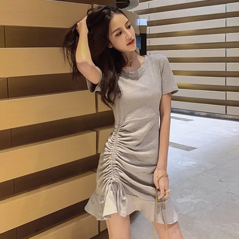 

Новинка 2021, летнее сексуальное вдохновляющее дизайнерское приталенное соблазнительное черное платье в стиле Хепберн, маленькое платье-фут...