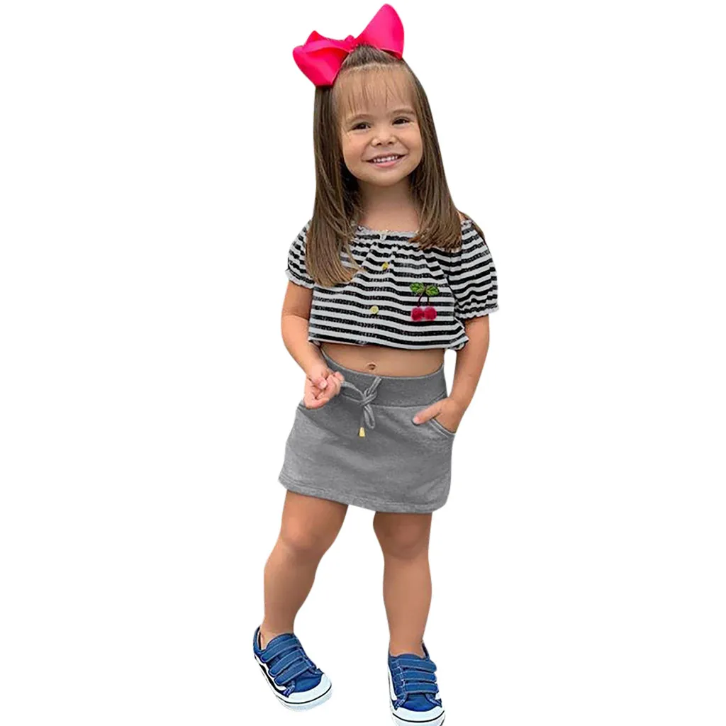 Новинка 2019 года топы с короткими рукавами и принтом вишни в полоску для маленьких