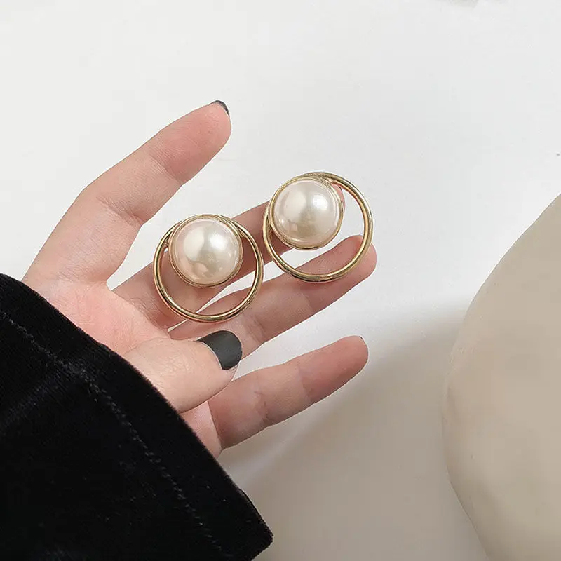 

High quality metal exaggerated large pearl earrings for women light luxury 2021 new fashion earring