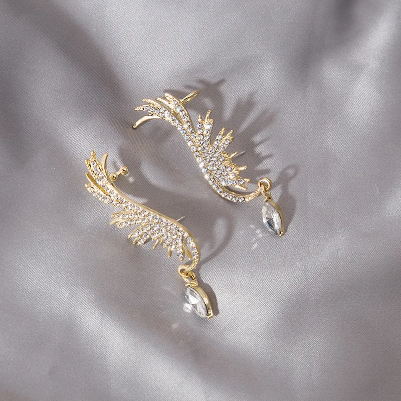 Модные готические серьги с крыльями ангела, полностью украшенные кристаллами, в форме листьев, подарок для женщин на вечеринку, наушники-зажим на ухо, блестящие серьги.