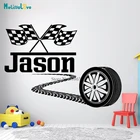 Большая индивидуальная именная гоночная автомобильная шина с клетчатыми флажками, персонализированные детские декоративные игрушки, фотовиниловая Наклейка на стену BD027