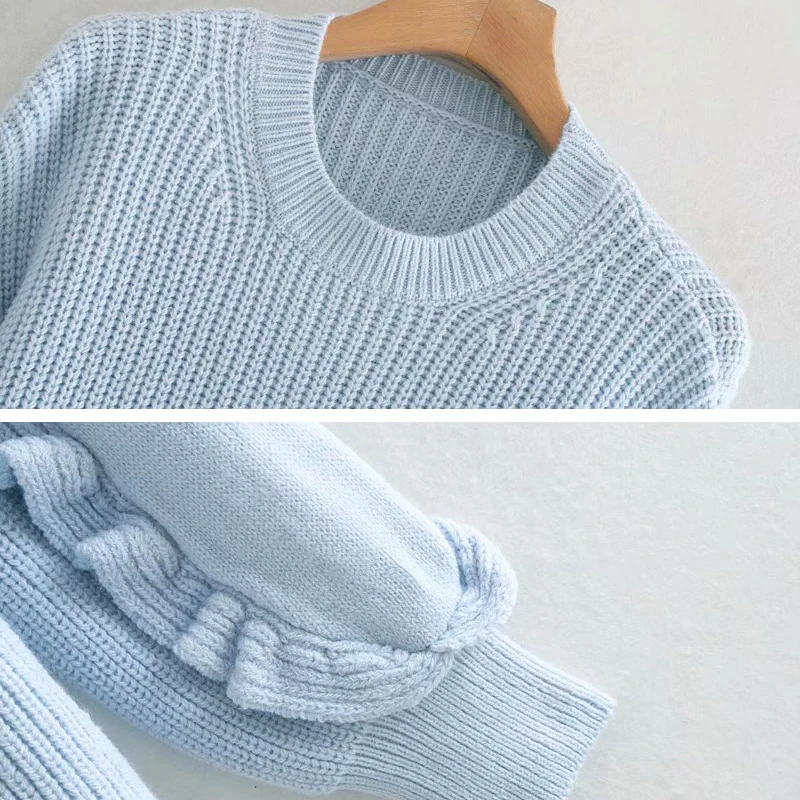 Женский трикотажный свитер с воланом круглым вырезом и оборками на рукавах |